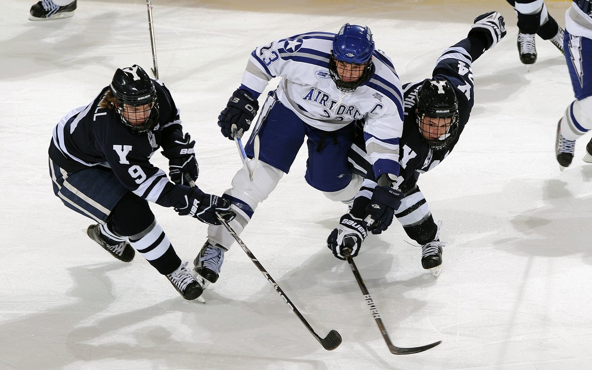 森林狼绝杀广东队，米切尔成为关键先生
