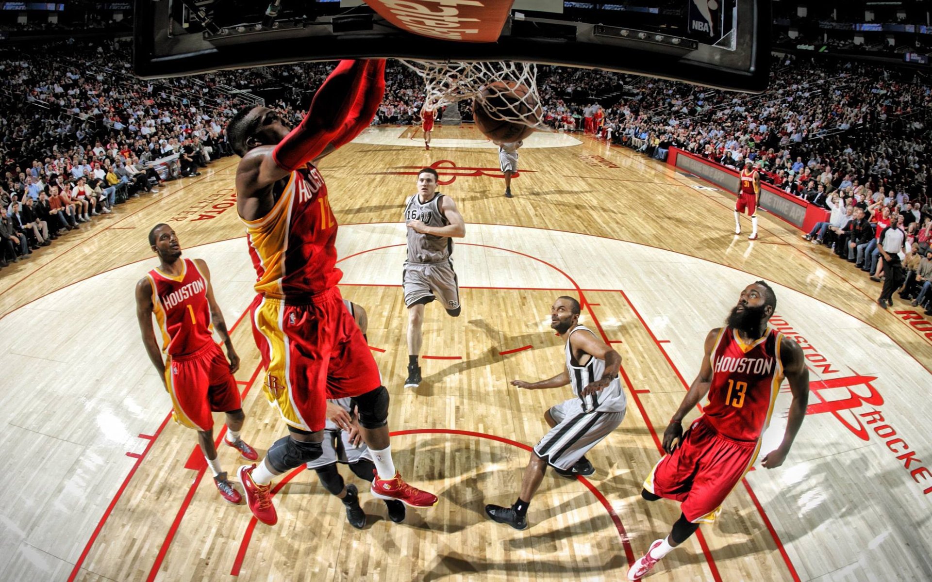 唯一之夜，阿尔瓦雷斯在NBA季后赛的巨星宣言